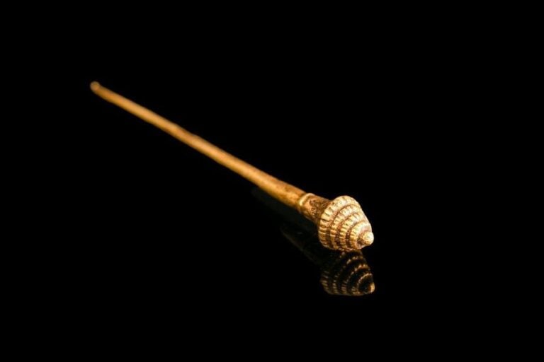 EPINGLE A CHEVEUX EN OR 18K