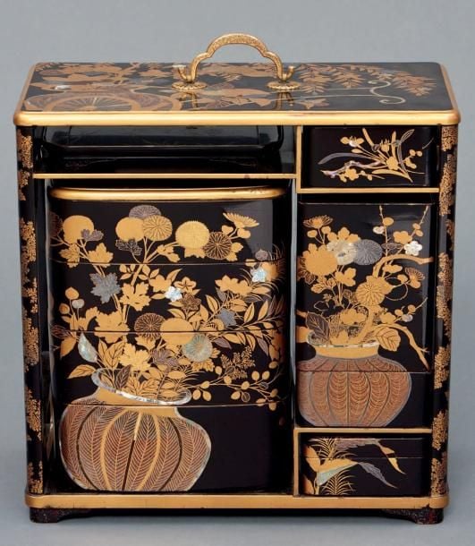 EXCEPTIONNEL ENSEMBLE À PIQUENIQUE (hanami bento) laqué noi