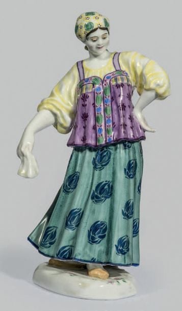 Figure de femme en porcelain