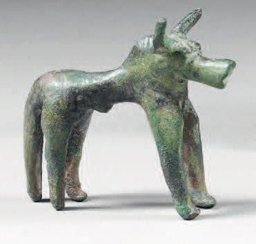 Figurine ex-voto de taureau stylis