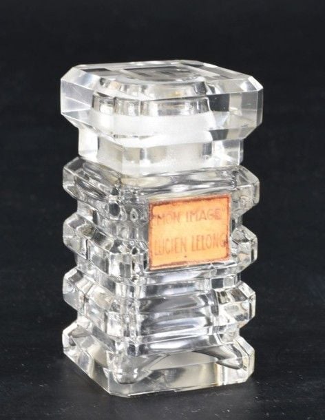 Flacon à parfum «Mon Image», à section carrée en cristal moulé à côtes horizontale