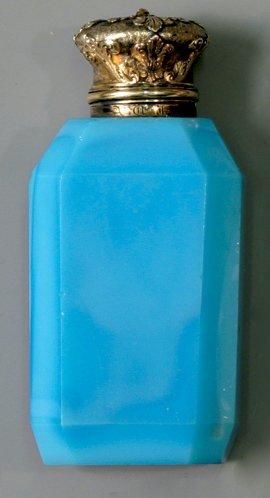 Flacon à sels en opaline de cristal turquoise taillée à côtes plate