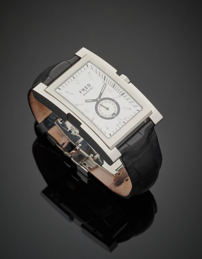 FRED - BRACELET MONTRE rectangulaire modèle "36XL" en acier. - Cadran blanc, ch…