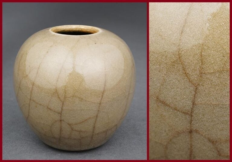 GODET A EAU EN GRES PORCELAINEUX A GLACURE CELADON
