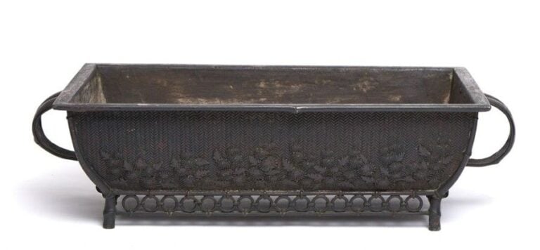 Grand et lourd récipient à eau en bronze (suiban