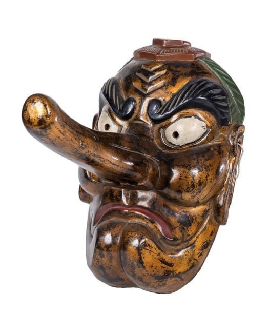 GRAND MASQUE DE TENGU EN BOIS LAQUE