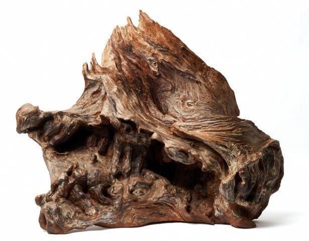 Grand morceau de bois flétri japonais en forme de montagn