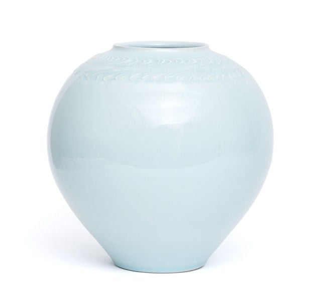 Grand vase Céladon de couleur vert-clair et de forme globulair