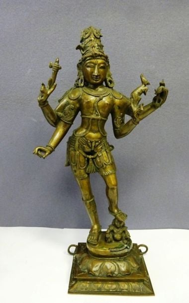 GRANDE STATUE EN BRONZE DEESSE AUX QUATRE BRAS