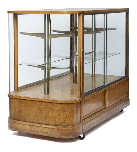 Grande vitrine en verr
