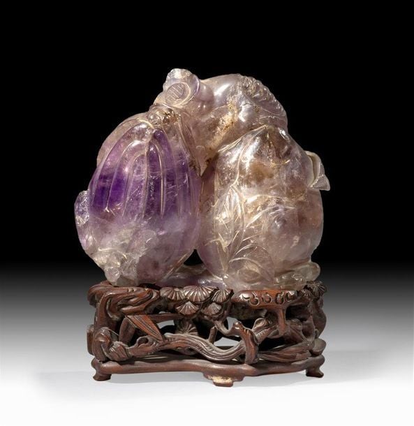 GROUPE EN AMETHYSTE SCULPTEE AUX TROIS ABONDANCES, SANDUO ??