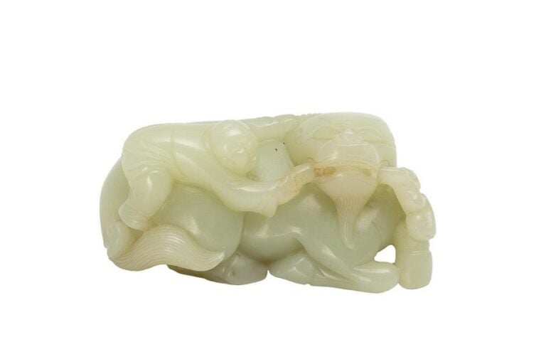 GROUPE EN JADE NEPHRITE AU BUFFLE ET AU GARCON