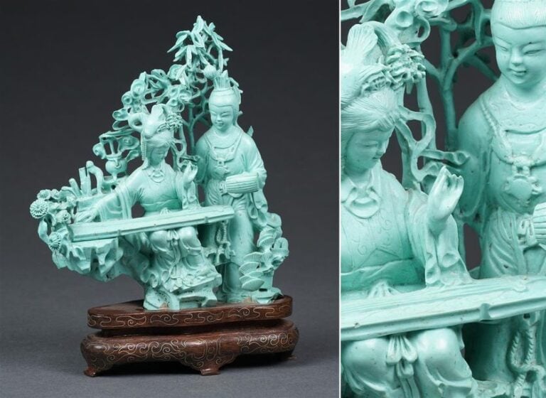 GROUPE EN TURQUOISE A LA JOUEUSE DE QIN