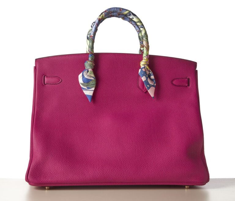 HERMÈS - 2021 - Commande spéciale - Sac BIRKIN 40 en veau Togo rose Magnolia, g…
