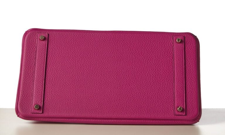 HERMÈS - 2021 - Commande spéciale - Sac BIRKIN 40 en veau Togo rose Magnolia, g…