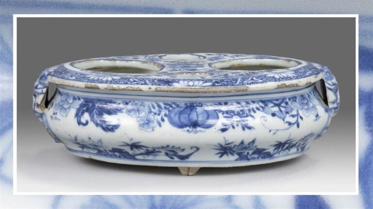 HUILIER VINAIGRIER EN PORCELAINE DE LA COMPANIE DES INDES