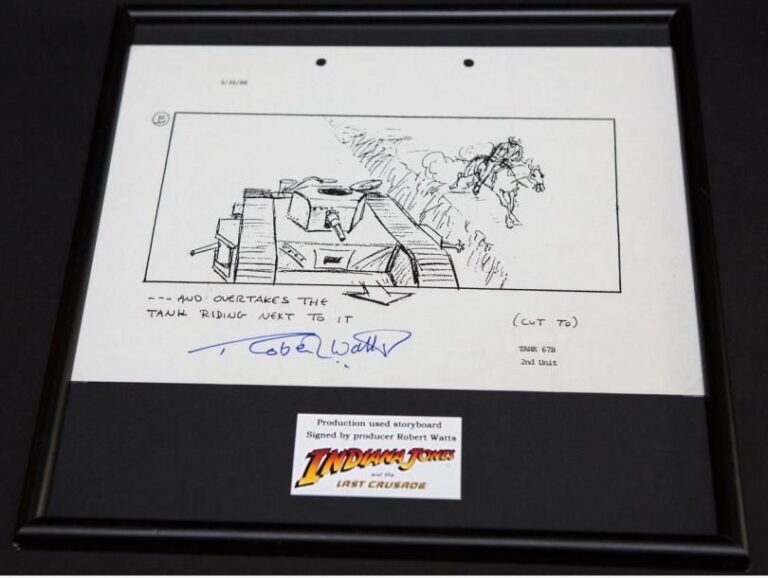 Indiana Jones Storyboard de production signé par le producteur Robert Watts, Indiana Jones et la Dernière Croisade 1988 Etats-Unis Dimensions du storyboard: 21 x 29,7 cm Dimensions du cadre: 30 x 30 cm Indiana Jones (Harrison Ford) est prêt à sauter de son cheval sur le tan