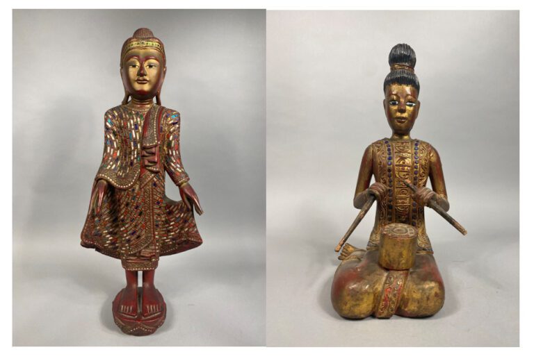 Indonésie - Sujet en bois rouge et doré sculpté figurant bouddha debout tenant…