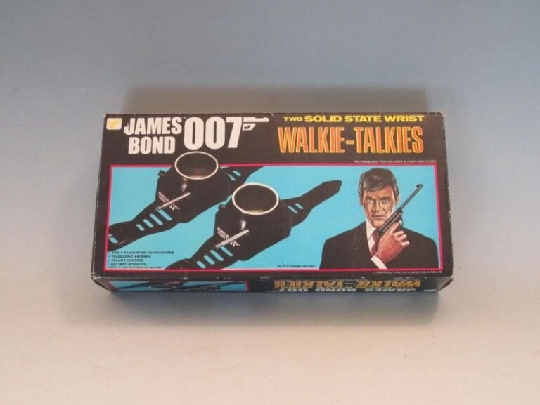 JAMES BOND 007 Talkies Walkies par VANITY FAIR sous le n°VF 2349 - Made In Koréa