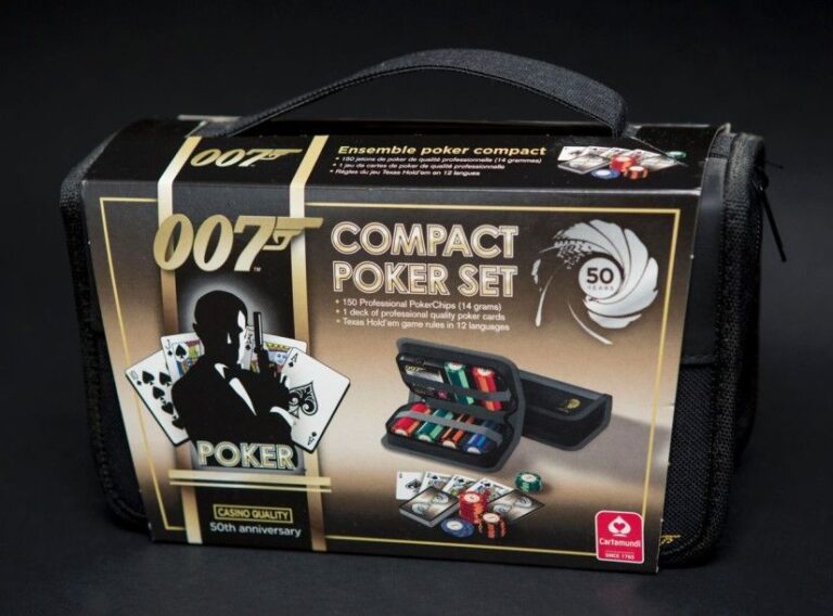 James Bond Coffret Poker CartaMund