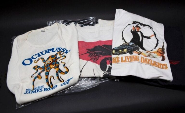 James Bond Lot de 12 T-Shirt Taille M et L - certains peu courants Neuf