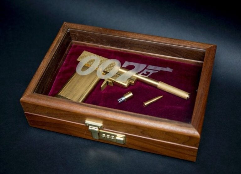 James Bond Pistolet en or de Scaramang