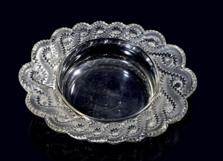 Jardinière «Auriac» en verre moulé pressé incolore, brillant et satiné mat, à bord godronné d'entrelac