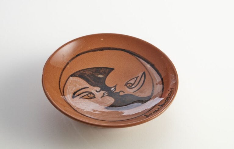 JEAN MARAIS (1913-1998) - Coupe circulaire creuse en céramique émaillée - figur…