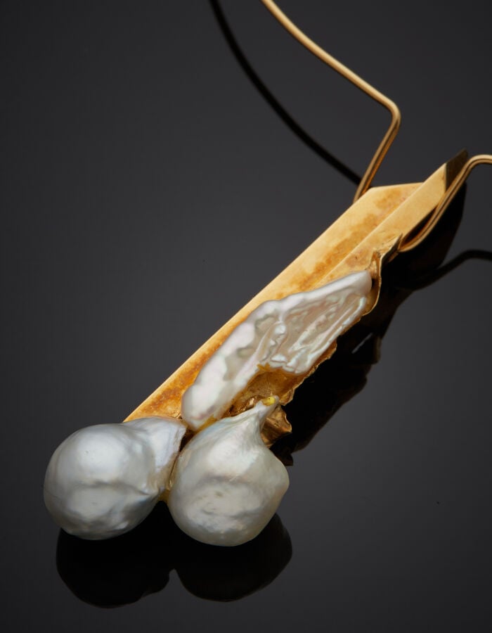 Jean VENDOME - COLLIER « câble » retenant un important PENDENTIF « sculpture »…