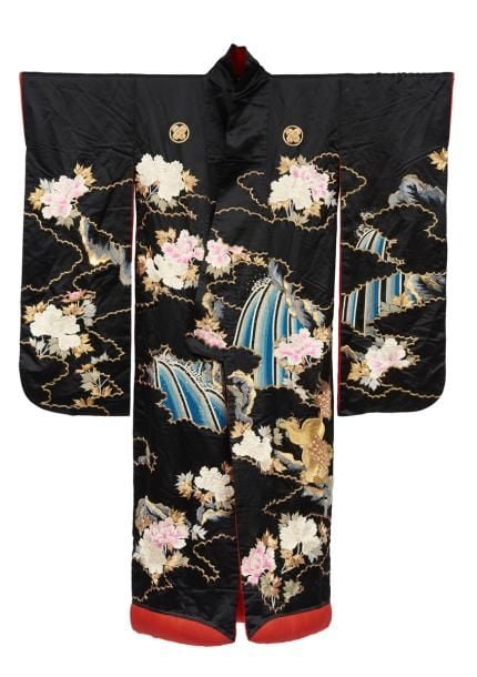 Kimono d'une qualité exceptionnelle en soie à manches longues de grande qualité de type uchikak