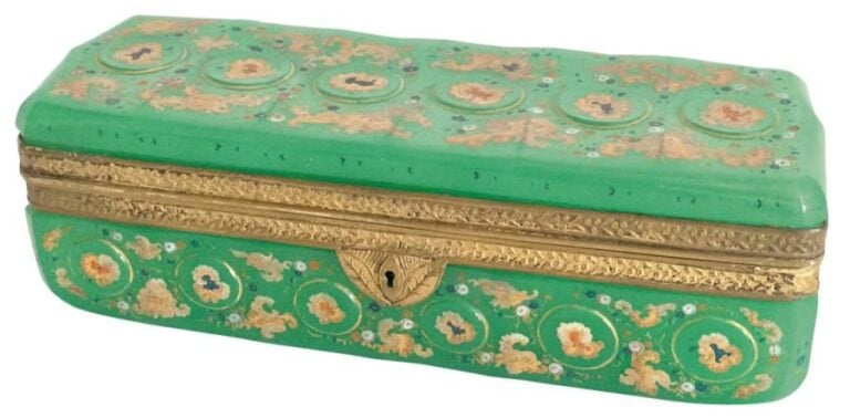 * Large coffret en cristal