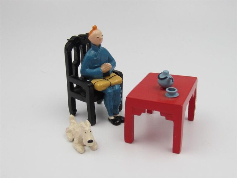 « Le lotus bleu » Tintin prenant le thé