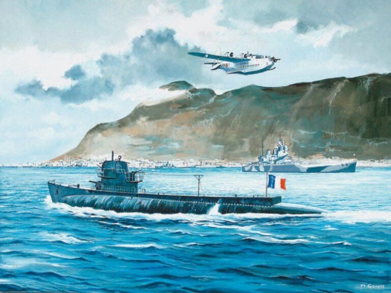 « Le sous-marin Archimède à Gibraltar en 1944 » Gouache sur papier, signée en bas à droite et représentant le sous-marin français croisant la route du cuirassé anglais Howe et survolé par un hydravion Short Sunderlan