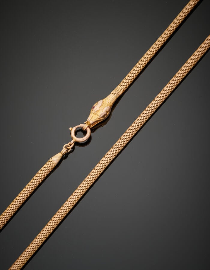 Longue CHAINE "serpent" en or jaune (585‰) 14 carats, à maille tubulaire souple…