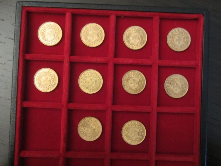 Lot de 10 pièces de 20 Francs suisses or