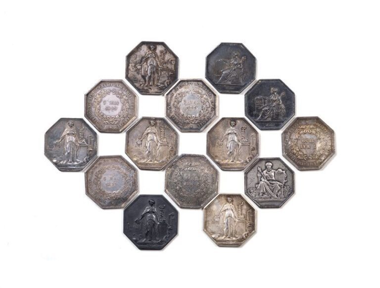 Lot de 11 médailles en argent et métal argenté commémorant la création de la Société Générale de Crédit Industriel et Commercial le 7 mai 185