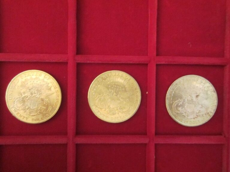 Lot de 3 pièces de 20 $ en or type Liberty, 1904