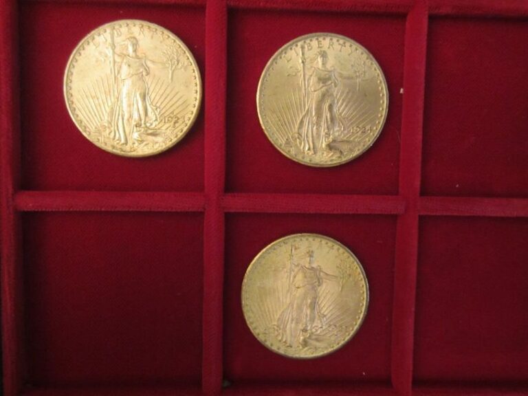 Lot de 3 pièces de 20 $ en or type Saint-Gaudens 1924, 1925, 1923