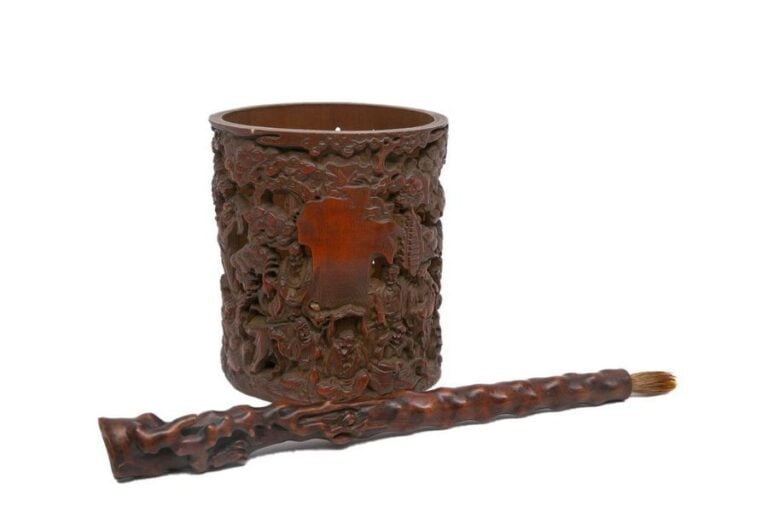 LOT DE DEUX (2) OBJETS DE LETTRE