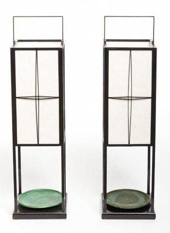Lot de deux lanternes (andon) de couleur noire et de forme carré
