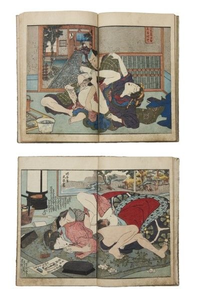 Lot de deux livres d'estampes imprimées de style shunga figurant des illustrations en couleur ainsi que des histoire