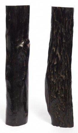 Lot de deux socles en bois dur d'ébène en provenance des Philippine