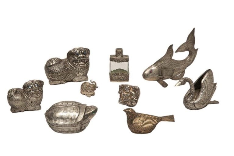 LOT DE SEPT (7) BOÎTES ZOOMORPHES EN ARGENT