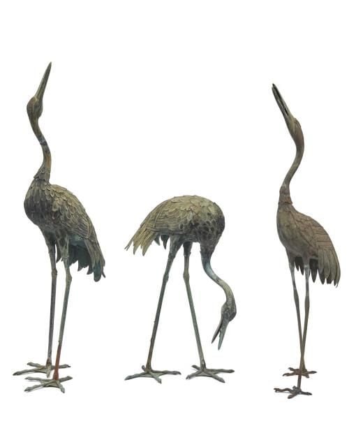 Lot de trois grues japonaises (tsuru) en bronze ver