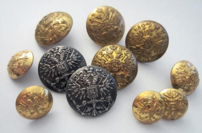 Lot des onze boutons de Marine Impériale