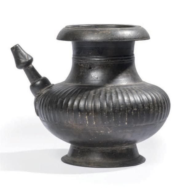 Lota Fonte de laiton