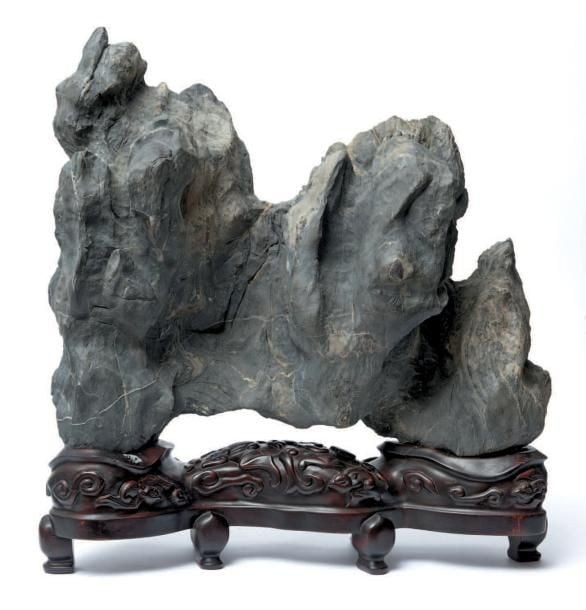 Lourde pierre décorative chinoise (penjing