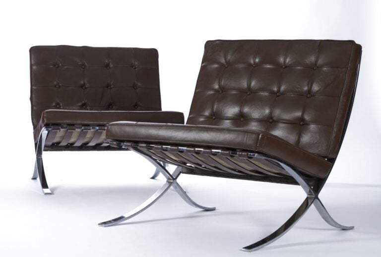 LUDWIG MIES VAN DER ROHE (1886-1969) - Paire de fauteuils « Barcelona » - modèl…