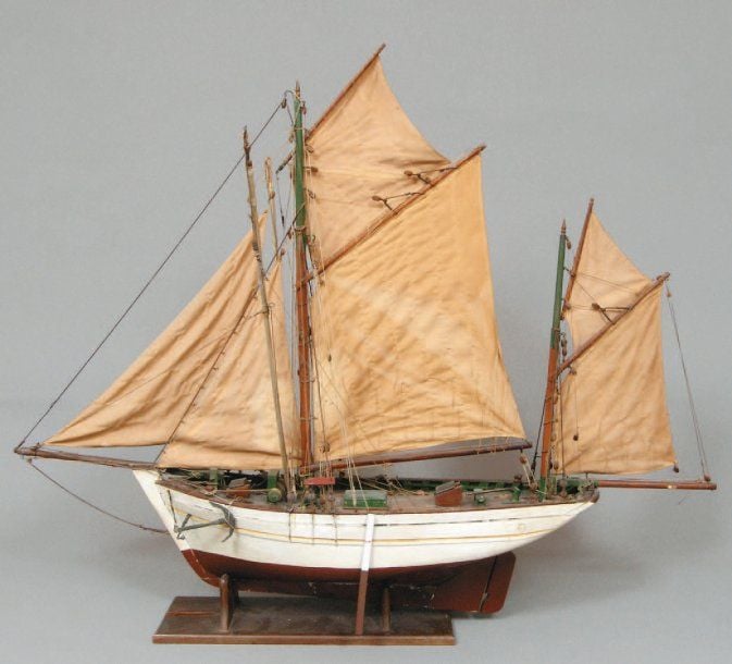 MAQUETTE DE THONIER Voiles à post