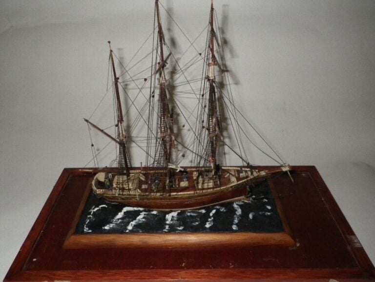Maquette du trois-mâts «Vengeur» Présentée à sec de toil